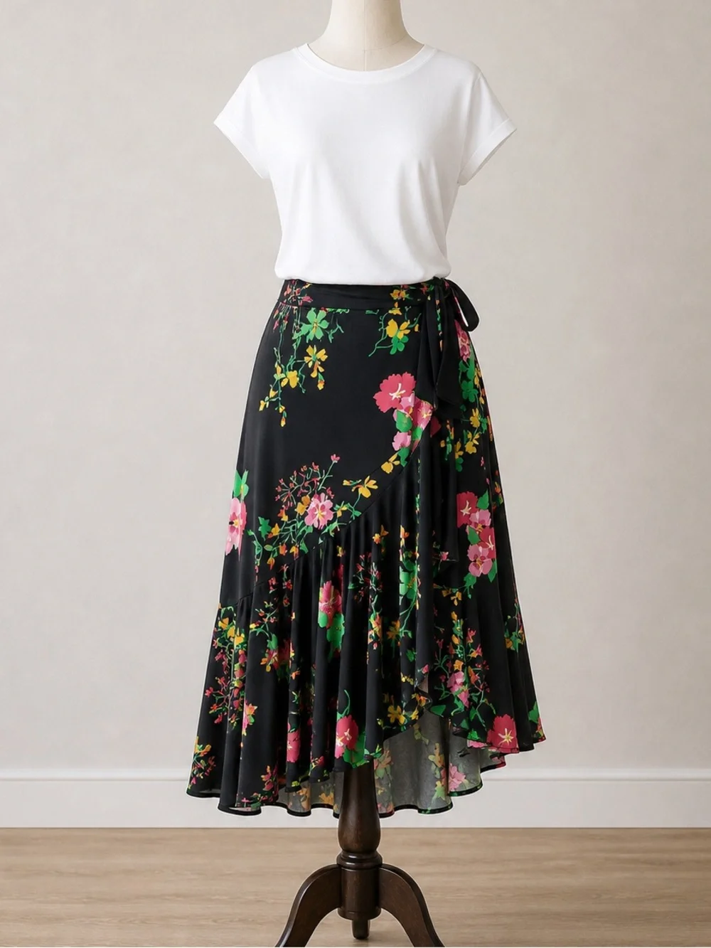 CABI Dark Floral Wrap Skirt M Midi Ruffle Black Boho Party Resort Vacation #5700